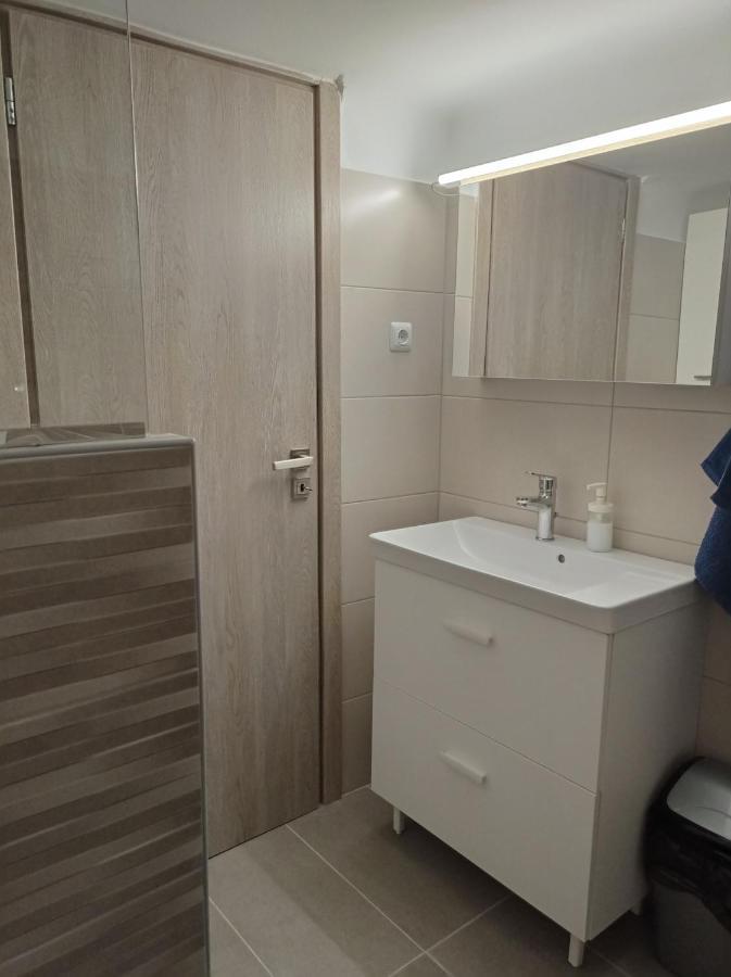 CENTRAL TOWN HOUSE 60m2**** Piraeus Ngoại thất bức ảnh